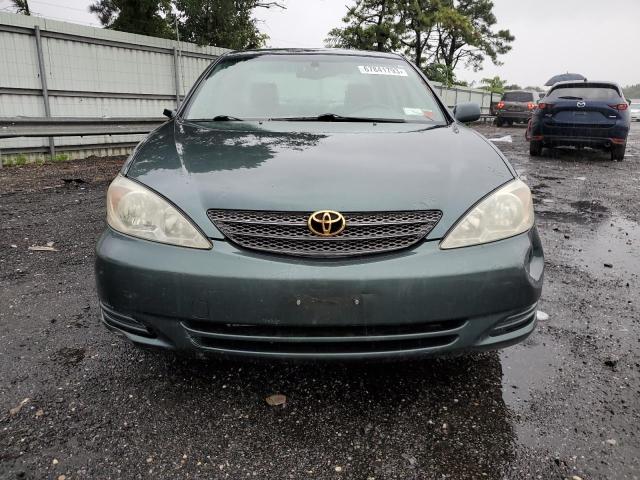 JTDBE30K620010239 - 2002 TOYOTA CAMRY LE GREEN photo 5