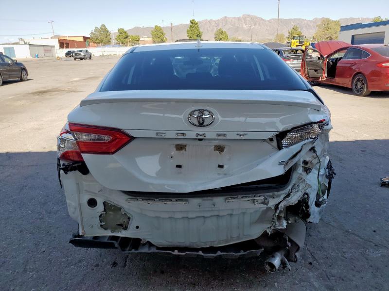 4T1G11AK8LU872159 - 2020 TOYOTA CAMRY SE WHITE photo 6
