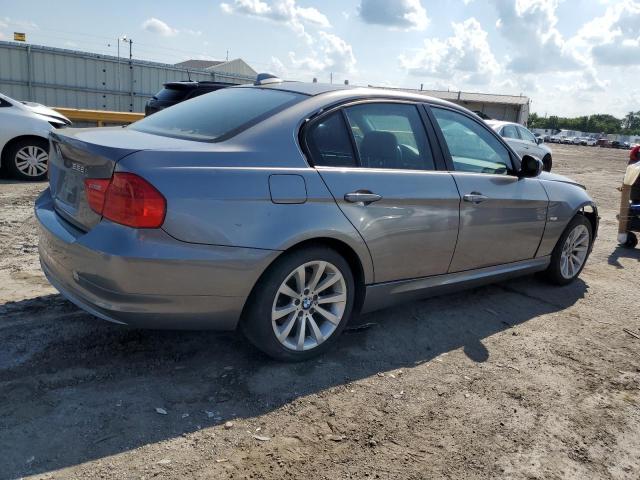 WBAPH7G55BNM59061 - 2011 BMW 328 I GRAY photo 3