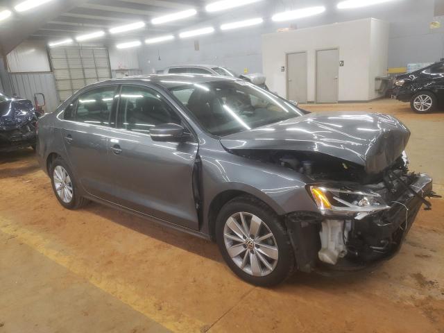 3VWD17AJ3FM336064 - 2015 VOLKSWAGEN JETTA SE 灰色 照片 4