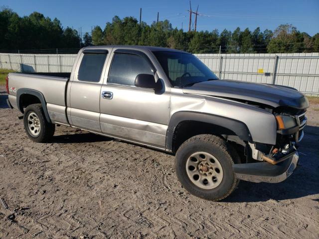 1GCEK19V27Z186702 - 2007 CHEVROLET SILVERADO K1500 CLASSIC BEIGE photo 4