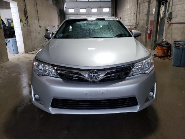 4T4BF1FKXCR223330 - 2012 TOYOTA CAMRY BASE SILVER photo 5