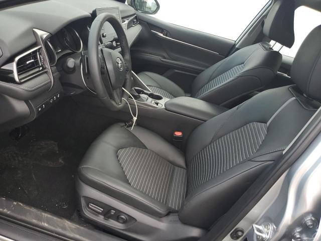 4T1G11BK8PU100488 - 2023 TOYOTA CAMRY SE NIGHT SHADE SILVER photo 7