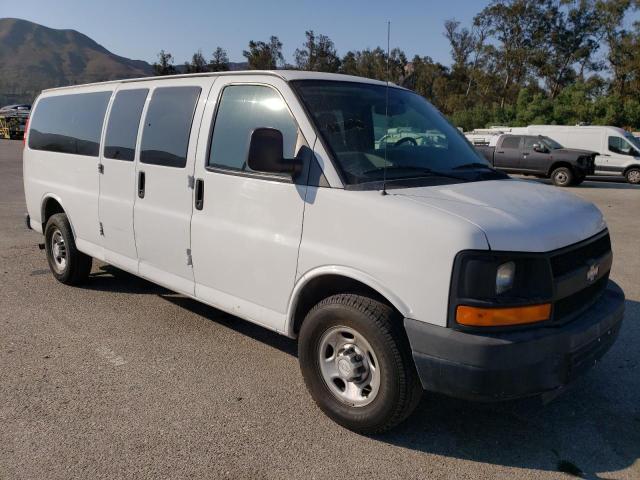 1GAZGZFG9F1285417 - 2015 CHEVROLET EXPRESS G3500 LS WHITE photo 4