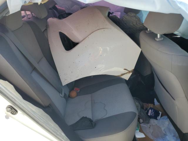 5YFBURHE9KP893005 - 2019 TOYOTA COROLLA L WHITE photo 10