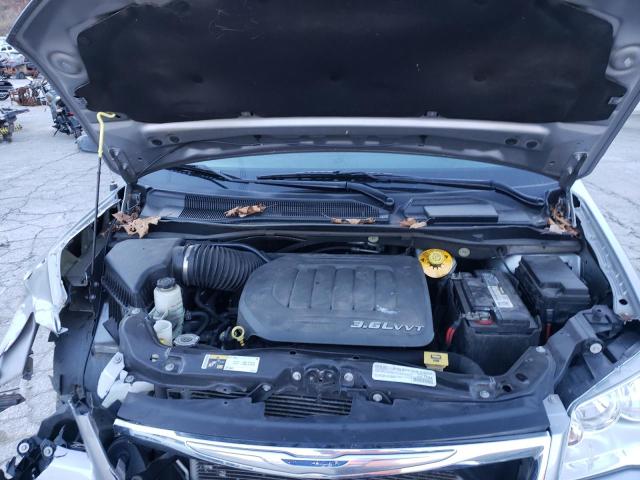 2C4RC1BG5FR751544 - 2015 CHRYSLER TOWN & COU TOURING ვერცხლისფერი ფოტო 12