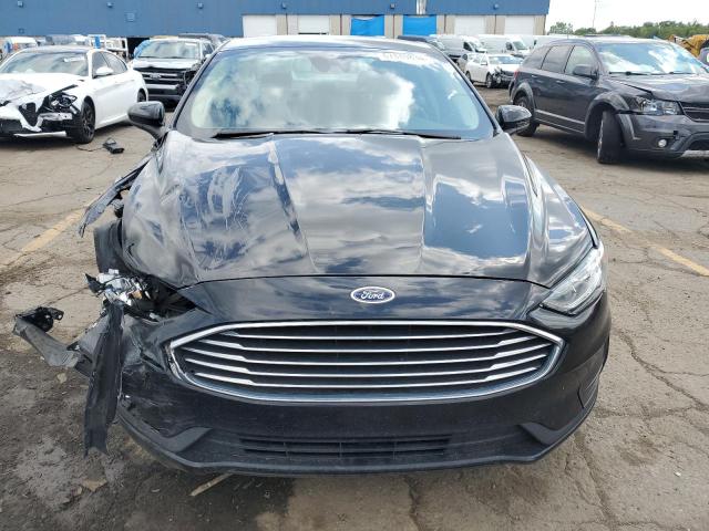 3FA6P0HD9LR260386 - 2020 FORD FUSION SE BLACK photo 5