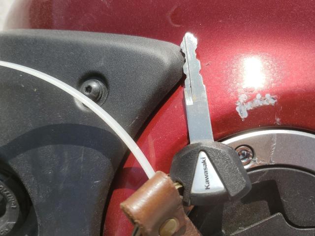 JKAENED19HDA00670 - 2017 KAWASAKI EN650 D TWO TONE photo 8