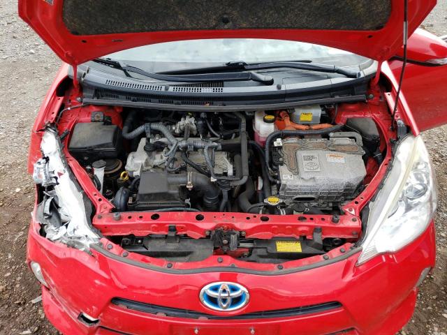 JTDKDTB33E1085648 - 2014 TOYOTA PRIUS C RED photo 11