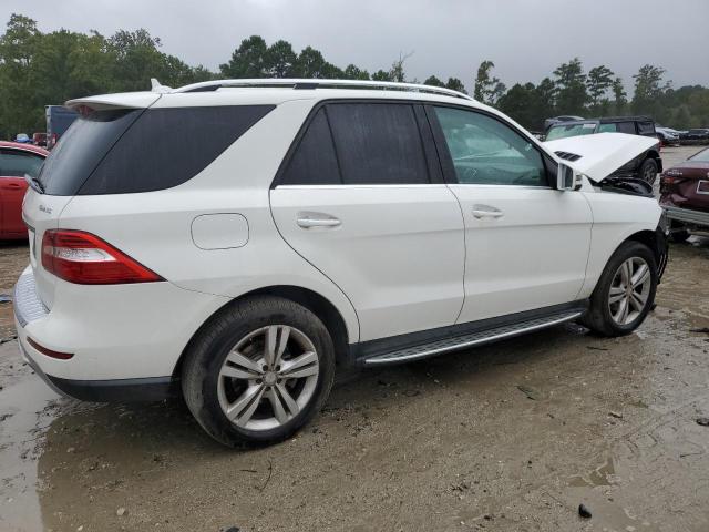 4JGDA5HBXFA468138 - 2015 MERCEDES-BENZ ML 350 4MATIC WHITE photo 3