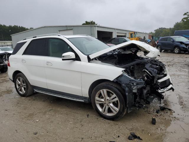 4JGDA5HBXFA468138 - 2015 MERCEDES-BENZ ML 350 4MATIC WHITE photo 4