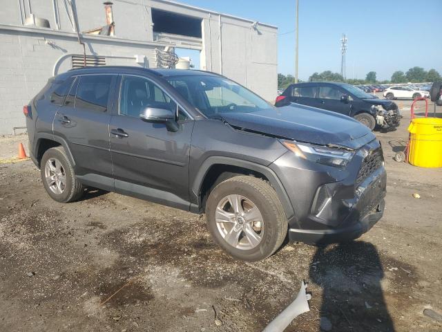 2T3P1RFV3NC321859 - 2022 TOYOTA RAV4 XLE CHARCOAL photo 4