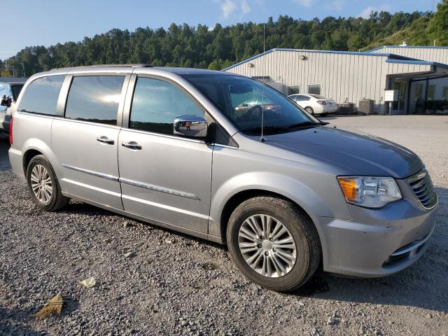 2C4RC1CG2FR675389 - 2015 CHRYSLER TOWN & COU TOURING L SILVER photo 4