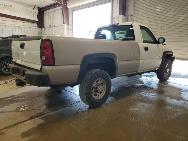 1GCHC24U26E189877 - 2006 CHEVROLET SILVERADO C2500 HEAVY DUTY WHITE photo 3