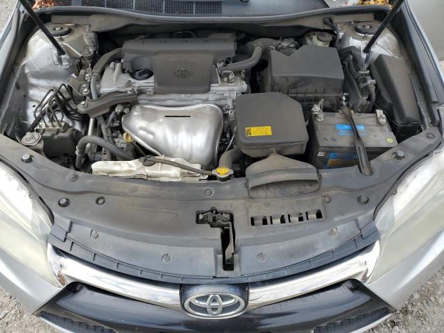 4T1BF1FK3FU920174 - 2015 TOYOTA CAMRY LE SILVER photo 11