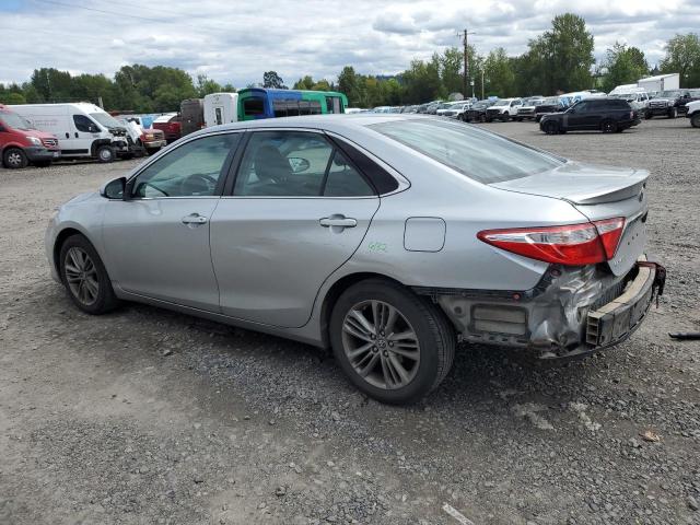 4T1BF1FK3FU920174 - 2015 TOYOTA CAMRY LE SILVER photo 2
