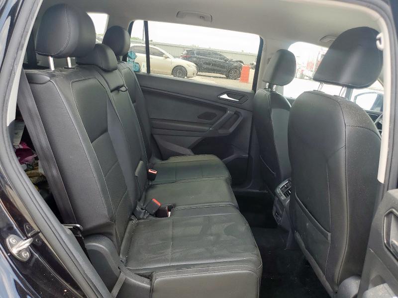 3VV3B7AX6JM059887 - 2018 VOLKSWAGEN TIGUAN SE შავი ფოტო 11