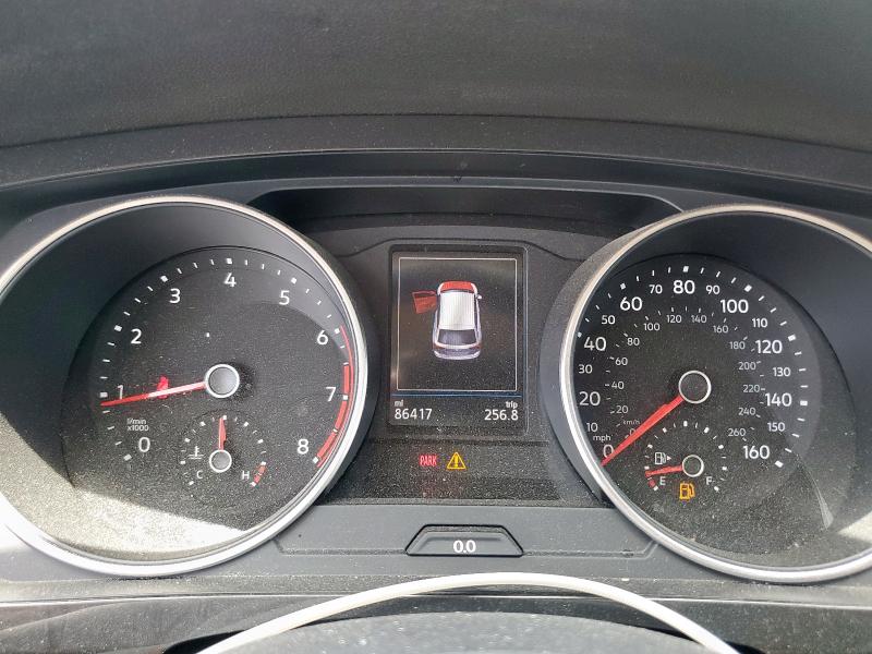 3VV3B7AX6JM059887 - 2018 VOLKSWAGEN TIGUAN SE შავი ფოტო 9