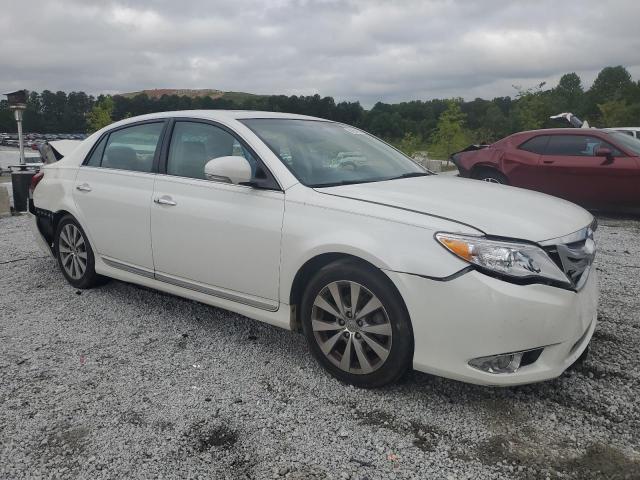 4T1BK3DB0BU371697 - 2011 TOYOTA AVALON BASE Beyaz fotoğraf 4