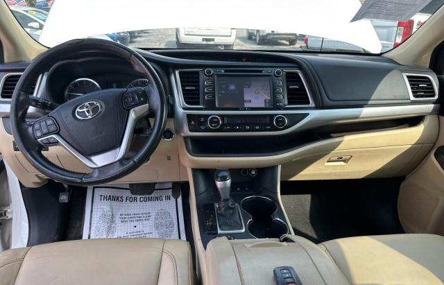 5TDJKRFH9FS221263 - 2015 TOYOTA HIGHLANDER XLE WHITE photo 9