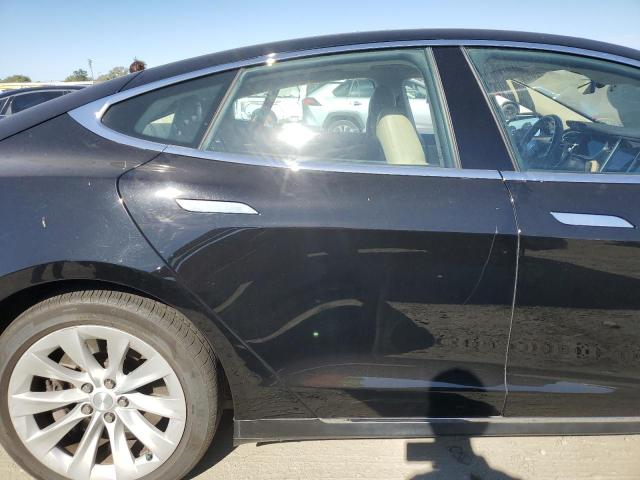 5YJSA1E14GF125026 - 2016 TESLA MODEL S Черный фото 10