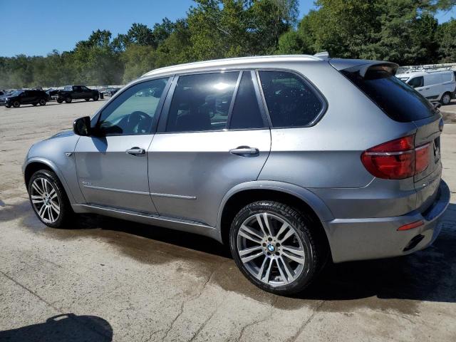 5UXZV8C58CL425336 - 2012 BMW X5 XDRIVE50I GRAY photo 2