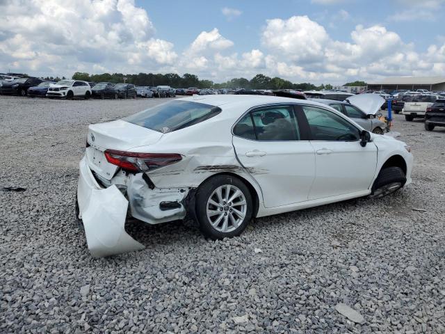4T1C11AK7PU818016 - 2023 TOYOTA CAMRY LE WHITE photo 3