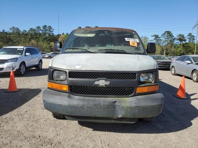 1GCGG25V571108127 - 2007 CHEVROLET EXPRESS G2 WHITE photo 5