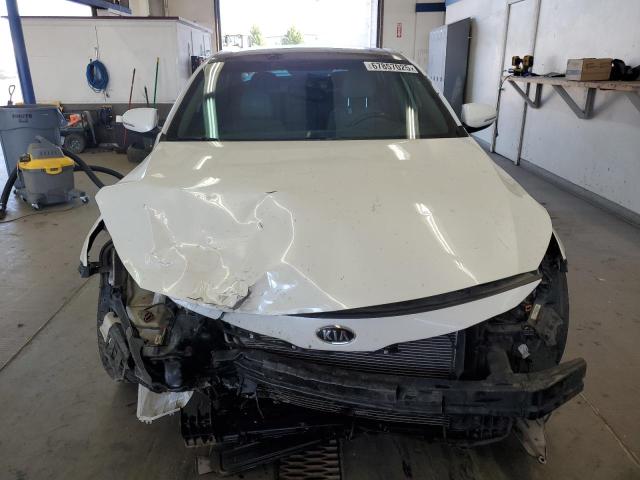 5XXGN4A70CG071642 - 2012 KIA OPTIMA EX WHITE photo 5