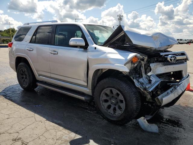 JTEBU5JR4B5044866 - 2011 TOYOTA 4RUNNER SR5 فضي صورة 4