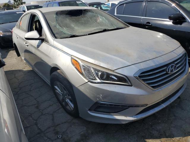 5NPE24AF6FH134596 - 2015 HYUNDAI SONATA SE SILVER photo 4