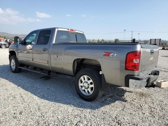 1GC4K1E85EF137181 - 2014 CHEVROLET SILVERADO K3500 LTZ GRAY photo 2