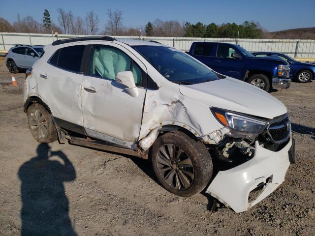 KL4CJESB9JB716983 - 2018 BUICK ENCORE PREFERRED WHITE photo 4