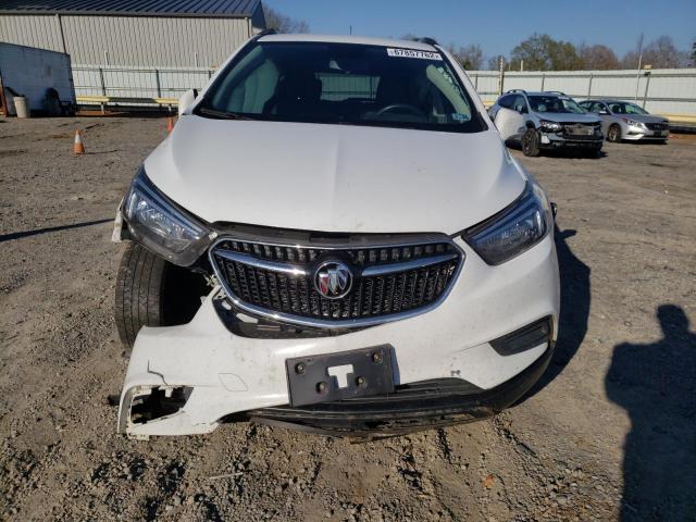 KL4CJESB9JB716983 - 2018 BUICK ENCORE PREFERRED WHITE photo 5