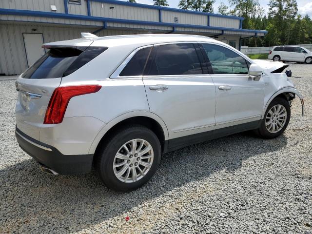 1GYKNARS2HZ307238 - 2017 CADILLAC XT5 SILVER photo 3