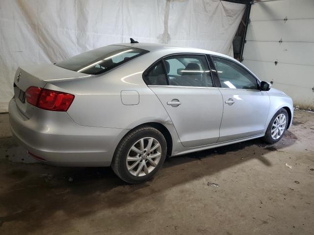 3VWD17AJXEM256212 - 2014 VOLKSWAGEN JETTA SE SILVER photo 3