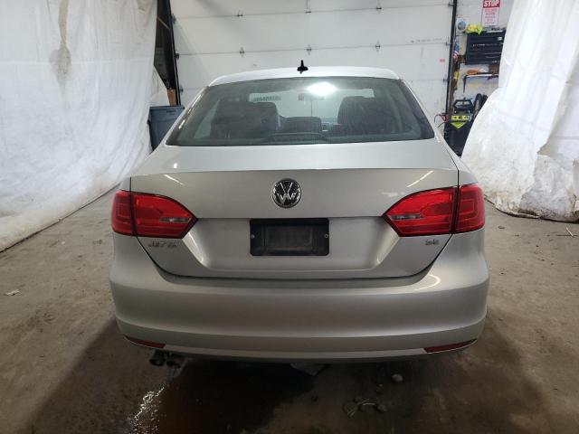 3VWD17AJXEM256212 - 2014 VOLKSWAGEN JETTA SE SILVER photo 6
