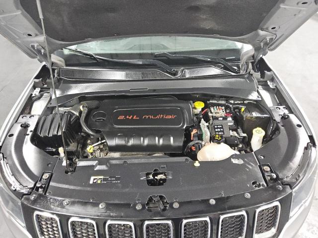 3C4NJDBBXLT219404 - 2020 JEEP COMPASS LATITUDE SILVER photo 12