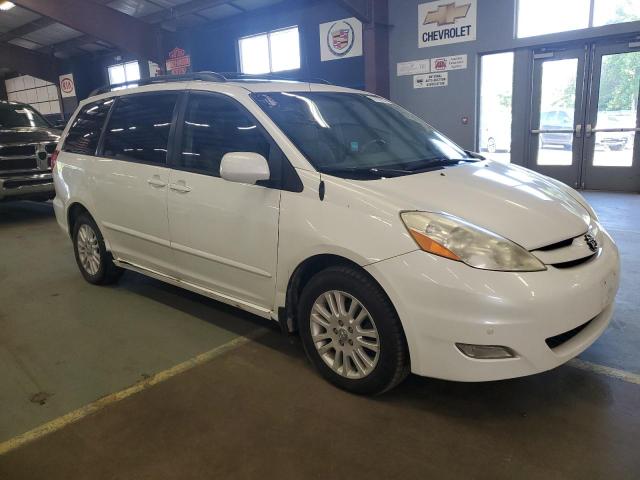 5TDDK4CC7AS029499 - 2010 TOYT SIENNA XLE WHITE photo 4