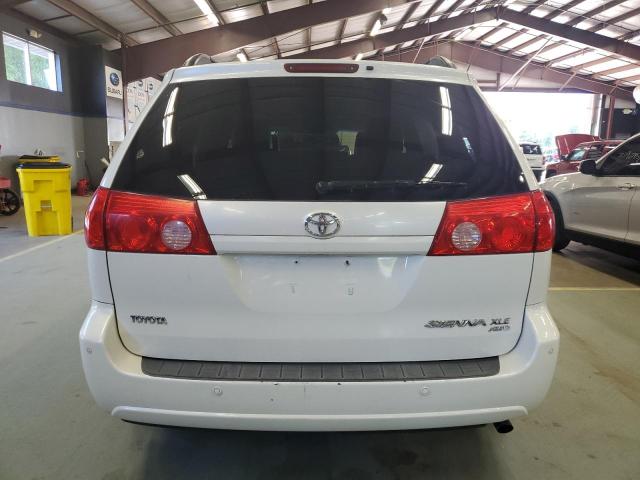 5TDDK4CC7AS029499 - 2010 TOYT SIENNA XLE WHITE photo 6