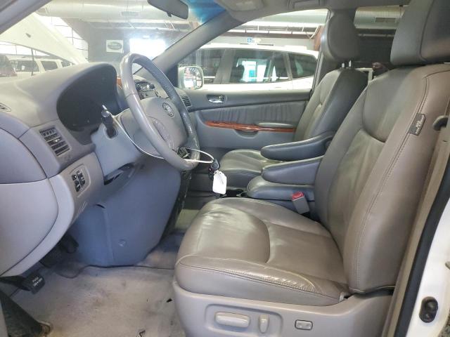 5TDDK4CC7AS029499 - 2010 TOYT SIENNA XLE WHITE photo 7