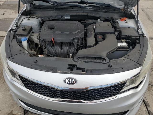 5XXGT4L33JG228965 - 2018 KIA OPTIMA LX Күміс фото 11