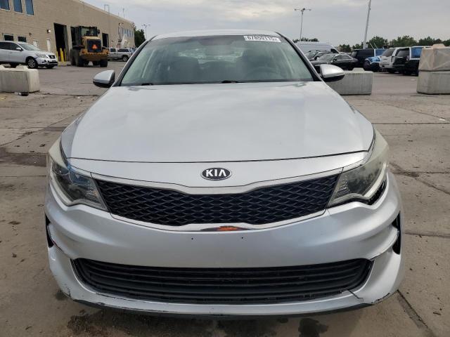 5XXGT4L33JG228965 - 2018 KIA OPTIMA LX Күміс фото 5