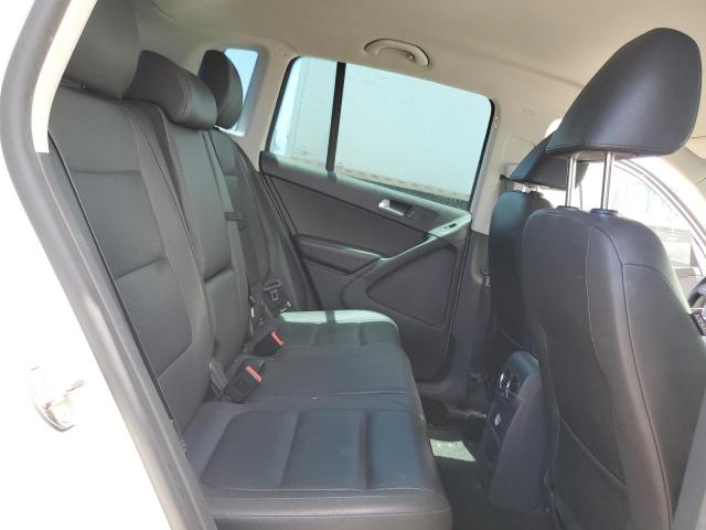 WVGAV7AX2FW607612 - 2015 VOLKSWAGEN TIGUAN S თეთრი ფოტო 11