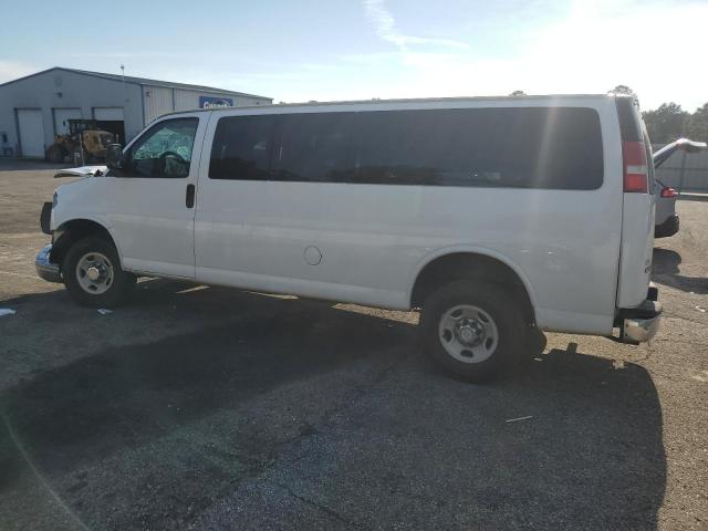 1GA2G1DG6A1148224 - 2010 CHEVROLET EXPRESS G3 LT WHITE photo 2