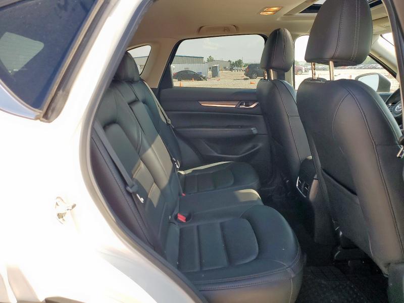 JM3KFADM8K1685220 - 2019 MAZDA CX-5 GRAND TOURING WHITE photo 11