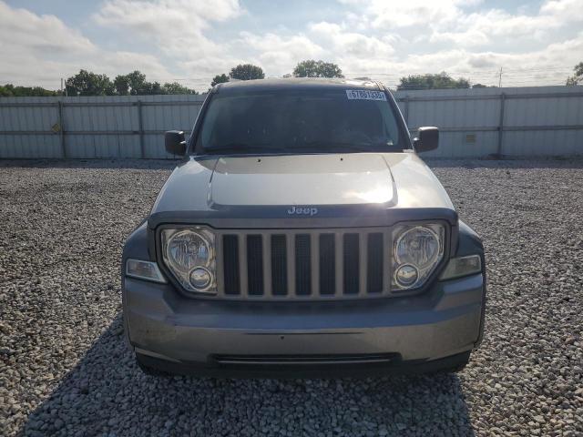 1C4PJMAK7CW209627 - 2012 JEEP LIBERTY SPORT 银色 照片 5