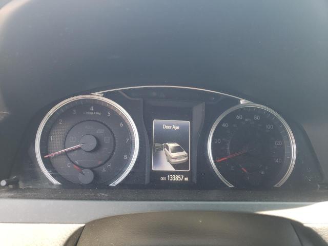 4T1BF1FK8HU445334 - 2017 TOYOTA CAMRY SE LE Beyaz fotoğraf 9