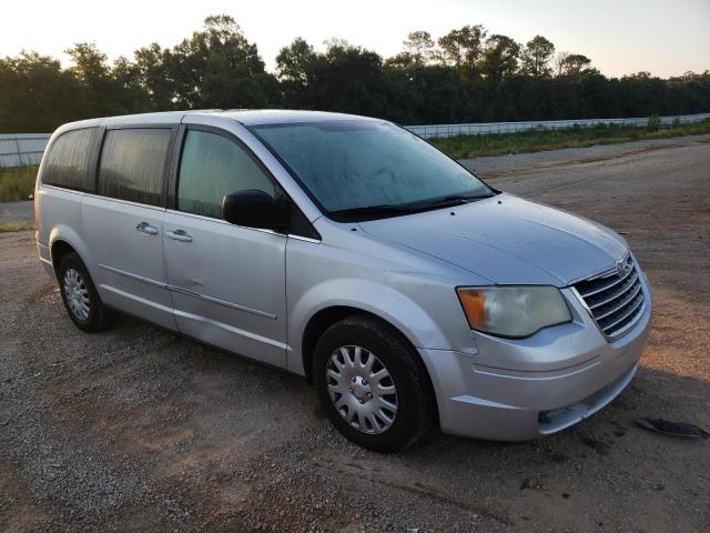 2A8HR44E49R527346 - 2009 CHRYSLER TOWN & COU LX SILVER photo 4