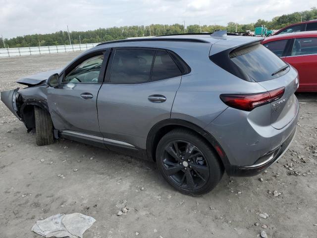 LRBFZNR44MD103812 - 2021 BUICK ENVISION ESSENCE SILVER photo 2